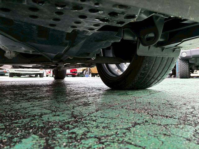 スイフトスポーツ ベースグレード 5次元17アルミ ETC パドルシフト スマートキー 新車保証書 禁煙 HIDヘッド(50枚目)