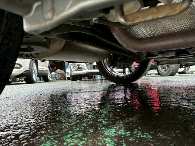 スイフトスポーツ ベースグレード 5次元17アルミ ETC パドルシフト スマートキー 新車保証書 禁煙 HIDヘッド(53枚目)