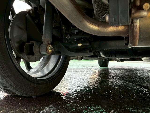 スイフトスポーツ ベースグレード 5次元17アルミ ETC パドルシフト スマートキー 新車保証書 禁煙 HIDヘッド(55枚目)