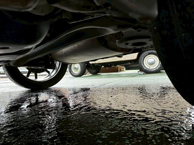 スイフトスポーツ ベースグレード 5次元17アルミ ETC パドルシフト スマートキー 新車保証書 禁煙 HIDヘッド(56枚目)