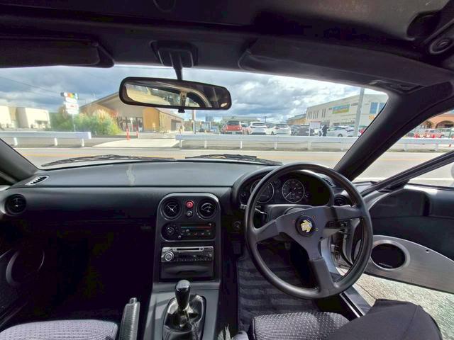 ユーノスロードスター スペシャルパッケージ　１オーナー禁煙　ガレージ保管　ナビＴＶ　ＢＴオーディオ　　両側電動　バックカメラ　ＥＴＣ　スマートキー２個（8枚目）