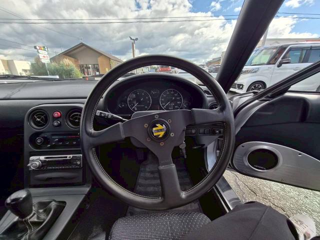 ユーノスロードスター スペシャルパッケージ　１オーナー禁煙　ガレージ保管　ナビＴＶ　ＢＴオーディオ　　両側電動　バックカメラ　ＥＴＣ　スマートキー２個（11枚目）