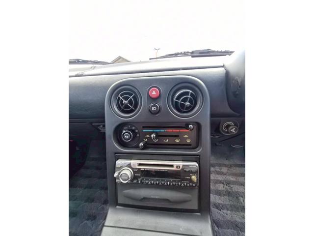 ユーノスロードスター スペシャルパッケージ　１オーナー禁煙　ガレージ保管　ナビＴＶ　ＢＴオーディオ　　両側電動　バックカメラ　ＥＴＣ　スマートキー２個（12枚目）