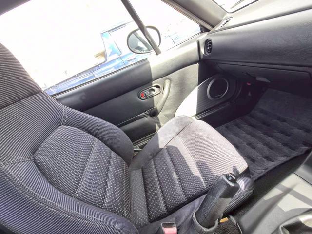 ユーノスロードスター スペシャルパッケージ　１オーナー禁煙　ガレージ保管　ナビＴＶ　ＢＴオーディオ　　両側電動　バックカメラ　ＥＴＣ　スマートキー２個（14枚目）