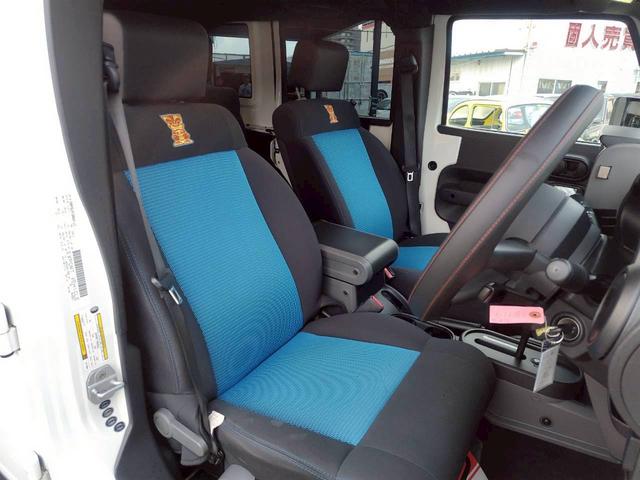 ジープ・ラングラーアンリミテッド アイランダー 特別使用車 純正ナビTV Bカメラ ETC サイドカメラ キーレス(11枚目)