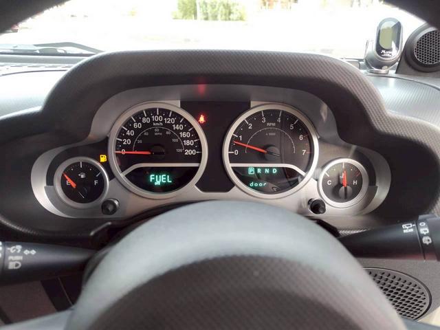 ジープ・ラングラーアンリミテッド アイランダー 特別使用車 純正ナビTV Bカメラ ETC サイドカメラ キーレス(16枚目)