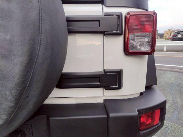 ジープ・ラングラーアンリミテッド アイランダー 特別使用車 純正ナビTV Bカメラ ETC サイドカメラ キーレス(23枚目)