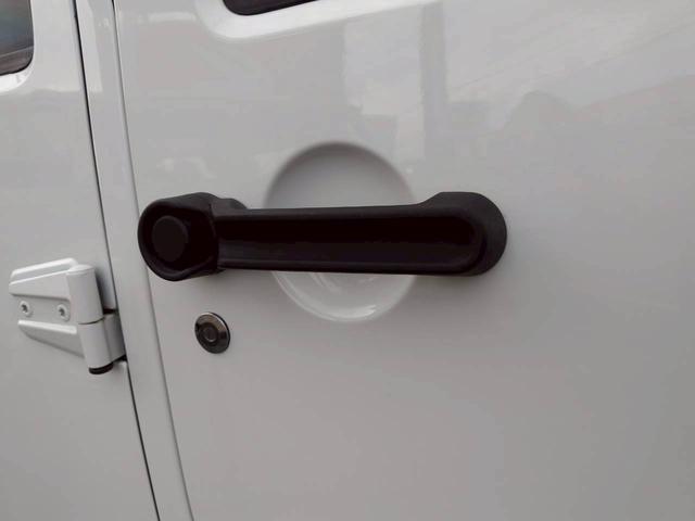 ジープ・ラングラーアンリミテッド アイランダー 特別使用車 純正ナビTV Bカメラ ETC サイドカメラ キーレス(33枚目)