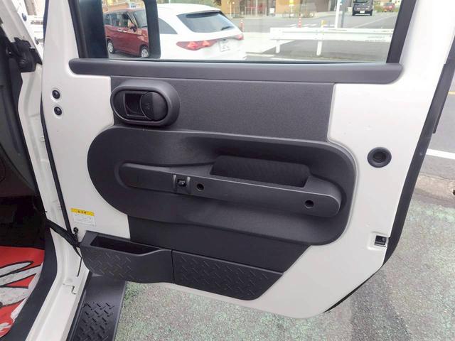 ジープ・ラングラーアンリミテッド アイランダー 特別使用車 純正ナビTV Bカメラ ETC サイドカメラ キーレス(68枚目)