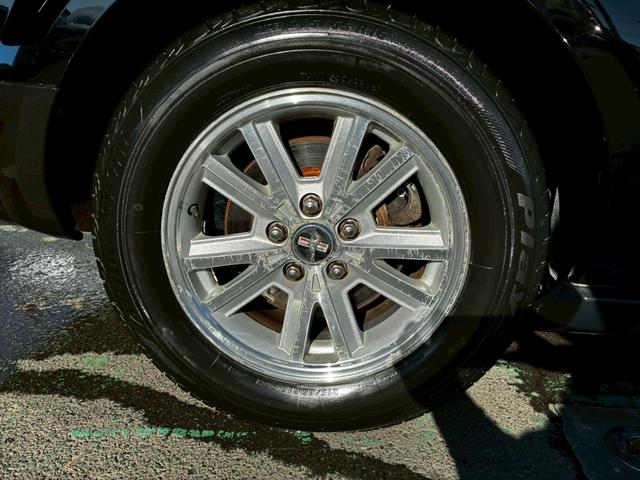 マスタング 　ディーラー車　記録簿　純正アルミ　ベージュレザーシート　新車取説保証書　スペアキー　プラグ交換済み記録簿６枚（14枚目）