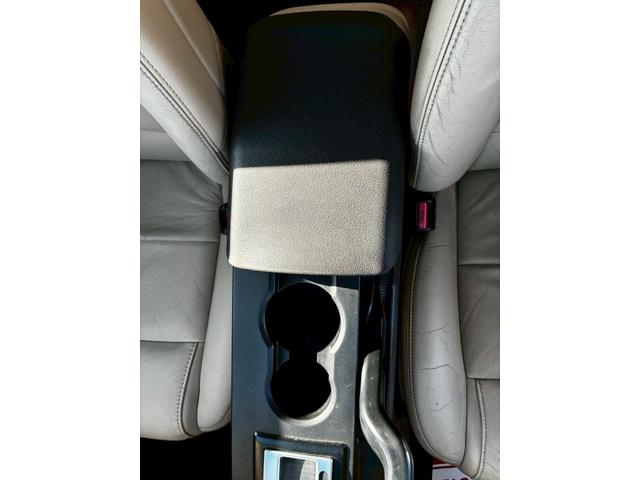 マスタング 　ディーラー車　記録簿　純正アルミ　ベージュレザーシート　新車取説保証書　スペアキー　プラグ交換済み記録簿６枚（31枚目）