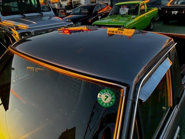 サニートラック ロングＤＸ　ブルーバードフェイスに変更　マーシャルヘッドライトチンスポイラー　ワタナベアルミ　ソレックスキャブレター　社外シート　ウッドハンドル　　ローダウン　マフラー　ボンネットブラック塗装（12枚目）