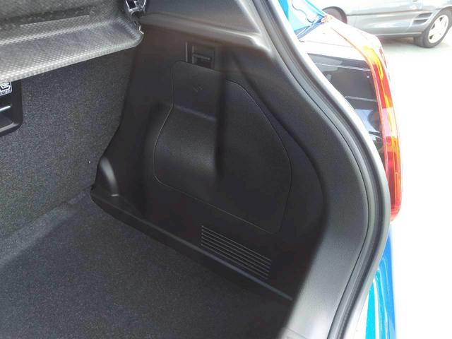 スイフトスポーツ ＺＣ３３Ｓ　ファイナルエディション　登録済使用車　ファイナルエディション６速　１４００ターボ　すずきせーふてぃさぽーと　全方位モニター用カメラＰＫＧ　スマートキ－　ＬＥＤヘッド　ートヒーター　レーダークルーズコントロール　新車取説保証書（42枚目）