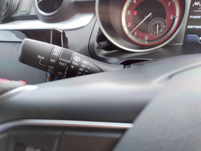 スイフトスポーツ ＺＣ３３Ｓ　ファイナルエディション　登録済使用車　ファイナルエディション６速　１４００ターボ　すずきせーふてぃさぽーと　全方位モニター用カメラＰＫＧ　スマートキ－　ＬＥＤヘッド　ートヒーター　レーダークルーズコントロール　新車取説保証書（70枚目）