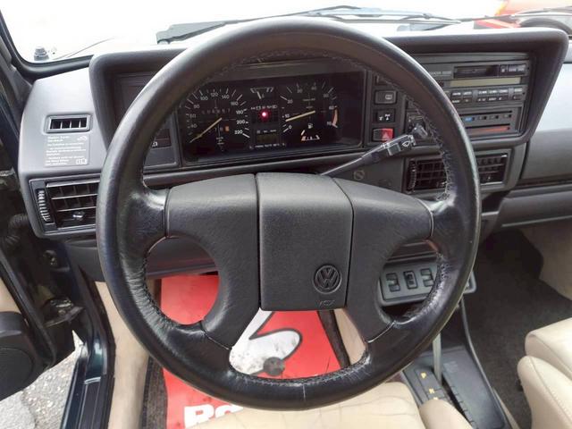 ゴルフカブリオ クラシックライン　ベージュレザー　　ディーラー車　電動オープン（16枚目）