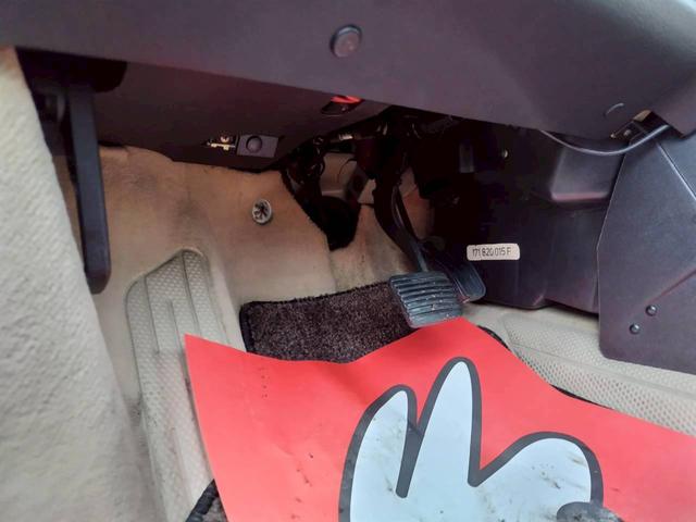 ゴルフカブリオ クラシックライン　ベージュレザー　　ディーラー車　電動オープン（62枚目）