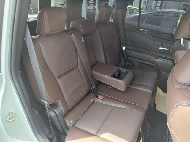 TOYOTA LAND CRUISER 250 ZX | 2024 | PEARL WHITE | 895 km TOYOTA LAND CRUISER 250 ZX | 2024 | PEARL WHITE | 895 km