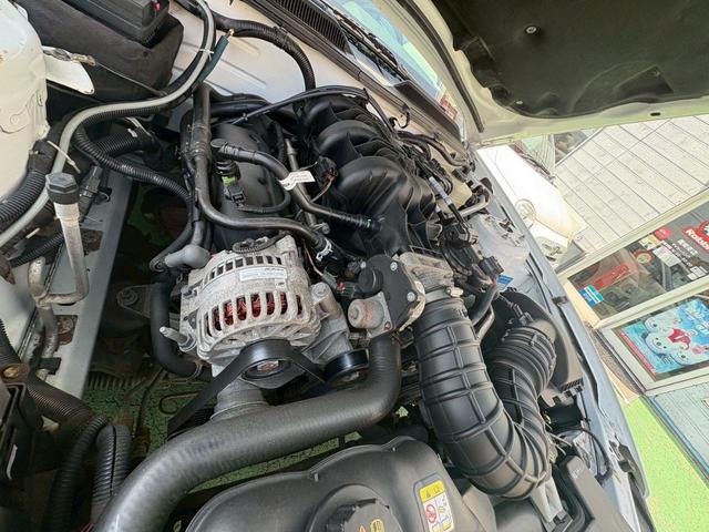 マスタング Ｖ６　プレミアム　正規ディーラー車　１７インチＡＷ　ローダウン　純正黒革シート　ＥＴＣ　取説保証書（48枚目）