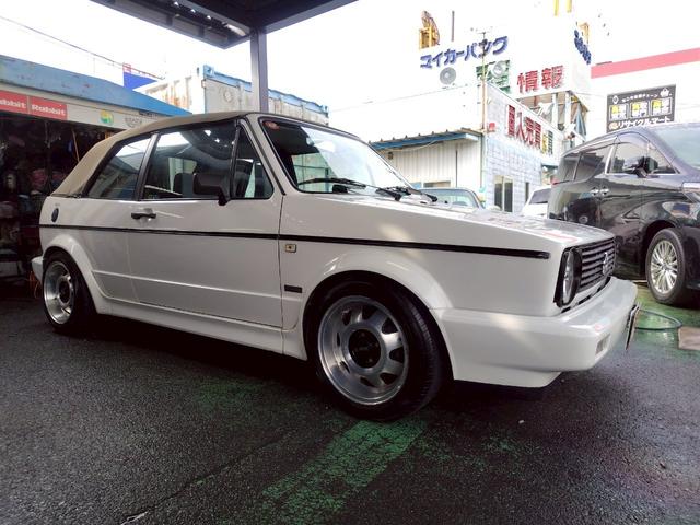 ゴルフカブリオ ベースグレード　左ハンドルＤ車　丸目２灯　幌張替え済み　幌カバートランク内　ＡＴＳアルミ　社外足回り　モモステアリング　エアコン修理（9枚目）
