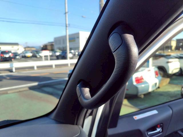 ハイエースバン ロングスーパーGL ダークプライムS アラウンドビューカメラ LEDヘッドデジタルインナーミラー 両側電動スライド Wエアバッグ 100V電源 Wエアコン リアヒーター ハーフレザー ブラックインテリアスマートキー2個(56枚目)