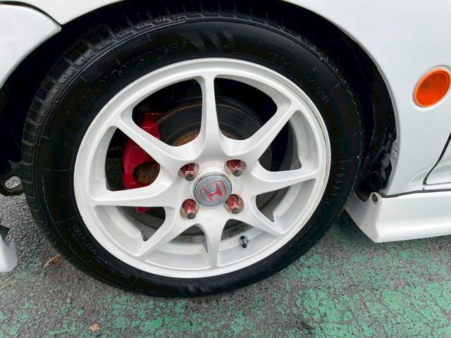 トゥデイ  全塗装 チャンピオンシップホワイト タイプRカラー 5速 ローダウン スパルコハンドル(19枚目)