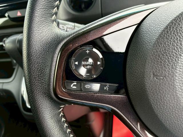 N-BOXカスタム G・Lターボホンダセンシング ターボ ナビTV BTオーディオ 禁煙車 両側電動スライド バックカメラ スマートキー2個 ETC パドルシフト マットバイザー リアスポ USB 新車取説保証書(30枚目)