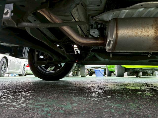 N-BOXカスタム G・Lターボホンダセンシング ターボ ナビTV BTオーディオ 禁煙車 両側電動スライド バックカメラ スマートキー2個 ETC パドルシフト マットバイザー リアスポ USB 新車取説保証書(56枚目)