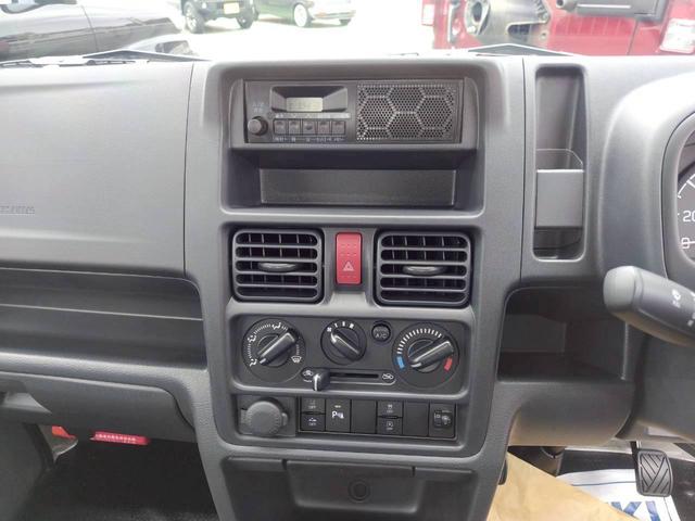 キャリイトラック KCエアコン・パワステ 届出済未使用  エアコンパワステ モスグレー 5速ミッション車(11枚目)
