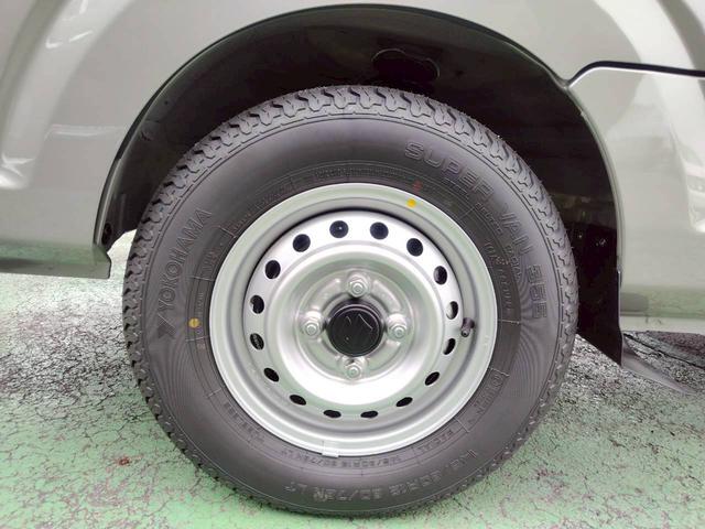 キャリイトラック KCエアコン・パワステ 届出済未使用  エアコンパワステ モスグレー 5速ミッション車(32枚目)