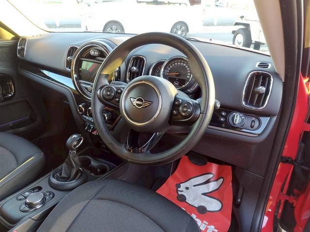 MINI クーパーD クロスオーバー 1オーナー 禁煙 ナビ BTオーディオ コーナセンサー Bカメラ 純正オプション18AW 新車取説保証書 スマートキー2個 パドルシフト ルーフレール(9枚目)