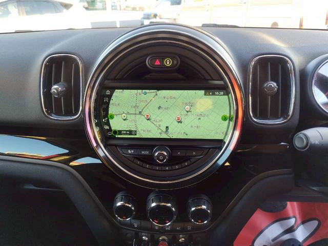 MINI クーパーD クロスオーバー 1オーナー 禁煙 ナビ BTオーディオ コーナセンサー Bカメラ 純正オプション18AW 新車取説保証書 スマートキー2個 パドルシフト ルーフレール(15枚目)