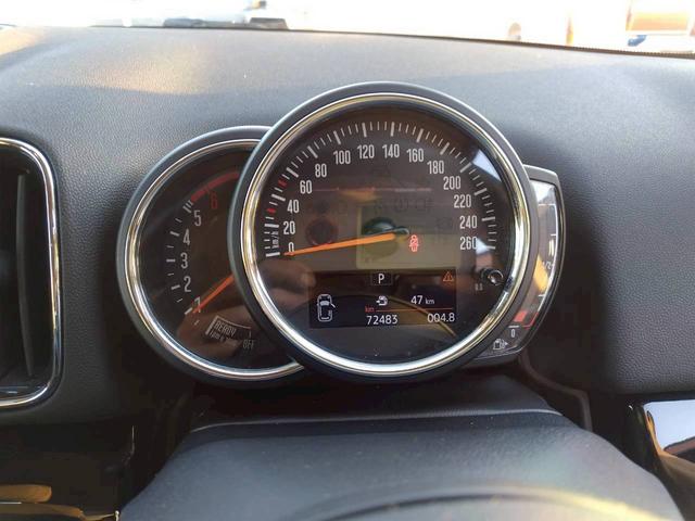 MINI クーパーD クロスオーバー 1オーナー 禁煙 ナビ BTオーディオ コーナセンサー Bカメラ 純正オプション18AW 新車取説保証書 スマートキー2個 パドルシフト ルーフレール(18枚目)