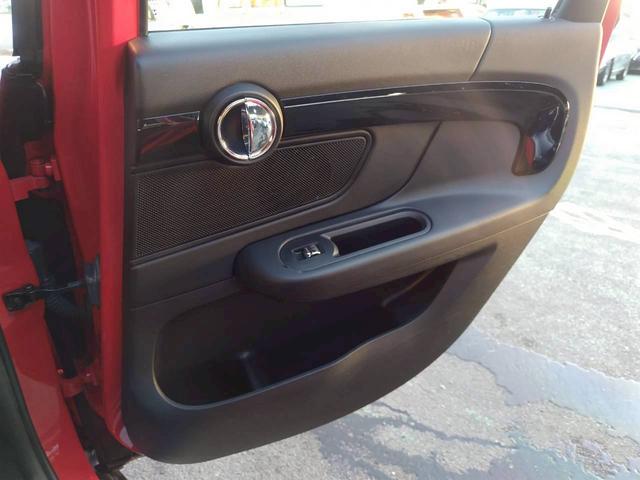 MINI クーパーD クロスオーバー 1オーナー 禁煙 ナビ BTオーディオ コーナセンサー Bカメラ 純正オプション18AW 新車取説保証書 スマートキー2個 パドルシフト ルーフレール(59枚目)