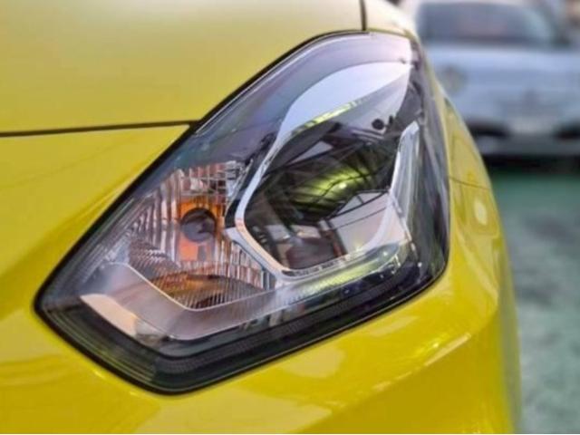 スイフトスポーツ ZC33S ファイナルエディション 6速 登録済み未使用車 すずきせーふてぃさぽーと 専用17インチAW&キャリパー&グリル&エンブレム(8枚目)