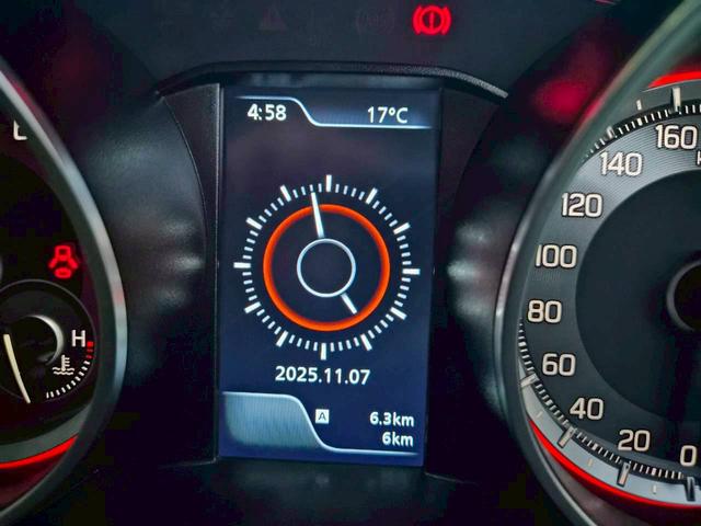 スイフトスポーツ ZC33S ファイナルエディション 6速 登録済み未使用車 すずきせーふてぃさぽーと 専用17インチAW&キャリパー&グリル&エンブレム(14枚目)