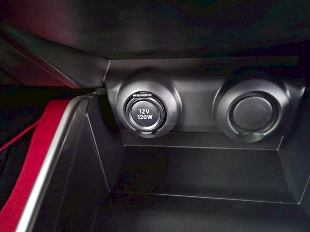 スイフトスポーツ ZC33S ファイナルエディション 6速 登録済み未使用車 すずきせーふてぃさぽーと 専用17インチAW&キャリパー&グリル&エンブレム(24枚目)