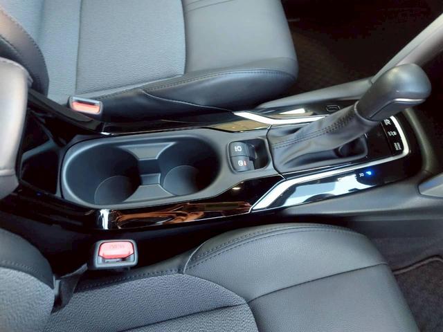 カローラクロス ハイブリッド Z 禁煙 ナビTV BTオーディオ ETC・スペアキー アラウンドビューバックカメラ シートヒーター左右 LEDヘッド パワーバックドア D席パワーシート ハーフレザー 2.0ETC レーダークルコン(12枚目)