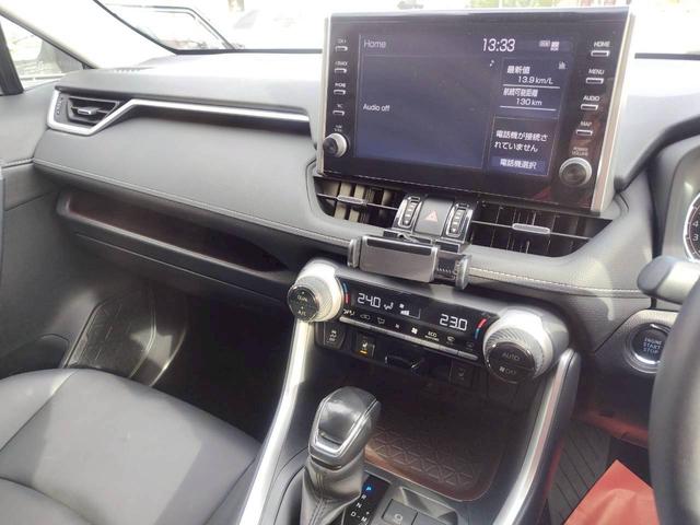ＲＡＶ４ Ｇ　Ｚパッケージ　モデリスタエアロ　パノラマルーフ　デジタルインナーミラー　ＬＥＤヘッド　ディスプレイオーディオ　ＭＩＲＡＣＡＳＴ　アラウンドビューカメラ　合皮レザー　ＢＳＭ　シートヒーター左右　アダプテイブクルーズ（13枚目）