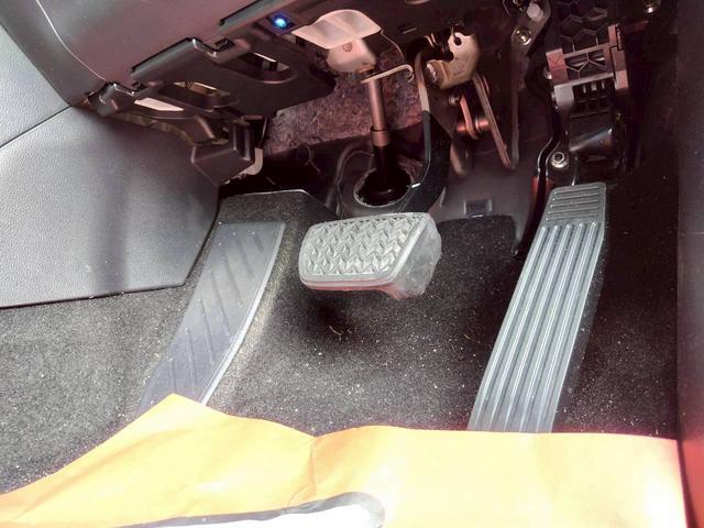 ＲＡＶ４ Ｇ　Ｚパッケージ　モデリスタエアロ　パノラマルーフ　デジタルインナーミラー　ＬＥＤヘッド　ディスプレイオーディオ　ＭＩＲＡＣＡＳＴ　アラウンドビューカメラ　合皮レザー　ＢＳＭ　シートヒーター左右　アダプテイブクルーズ（70枚目）