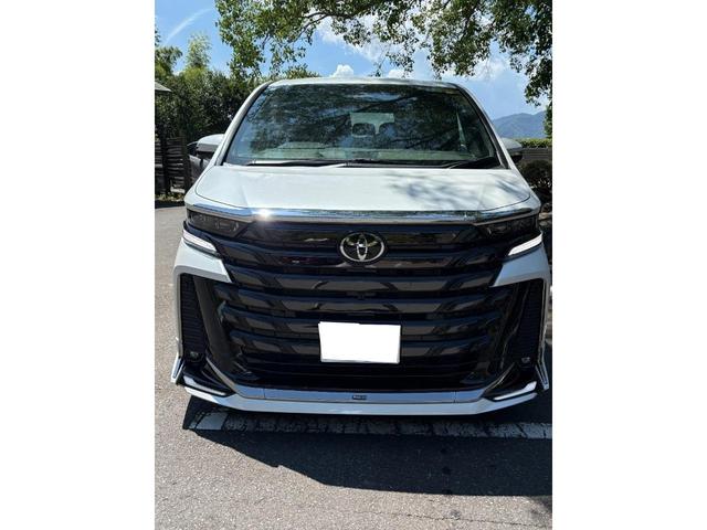 ヴェルファイアハイブリッド Z プレミア モデリスタエアロ&ガーニッシュ ユニバーサルステップ14インチリアシートエンターテイメントJBL15スピーカー 寒冷地 ITSコネクト ガラスコート エグゼクティブマット 遮光カーテン Rベッドキット(2枚目)