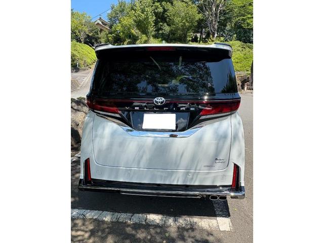 ヴェルファイアハイブリッド Z プレミア モデリスタエアロ&ガーニッシュ ユニバーサルステップ14インチリアシートエンターテイメントJBL15スピーカー 寒冷地 ITSコネクト ガラスコート エグゼクティブマット 遮光カーテン Rベッドキット(10枚目)