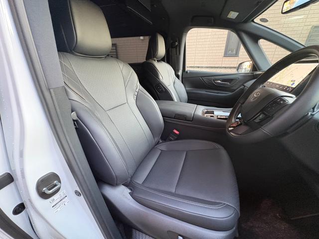 ヴェルファイアハイブリッド Z プレミア モデリスタエアロ&ガーニッシュ ユニバーサルステップ14インチリアシートエンターテイメントJBL15スピーカー 寒冷地 ITSコネクト ガラスコート エグゼクティブマット 遮光カーテン Rベッドキット(17枚目)