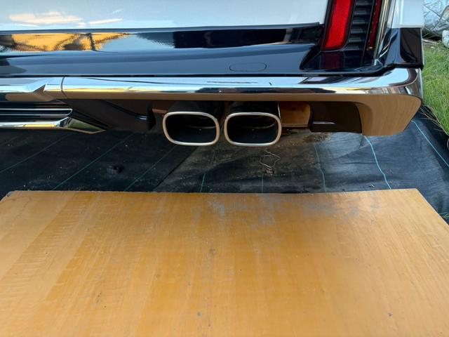 ヴェルファイアハイブリッド Z プレミア モデリスタエアロ&ガーニッシュ ユニバーサルステップ14インチリアシートエンターテイメントJBL15スピーカー 寒冷地 ITSコネクト ガラスコート エグゼクティブマット 遮光カーテン Rベッドキット(36枚目)