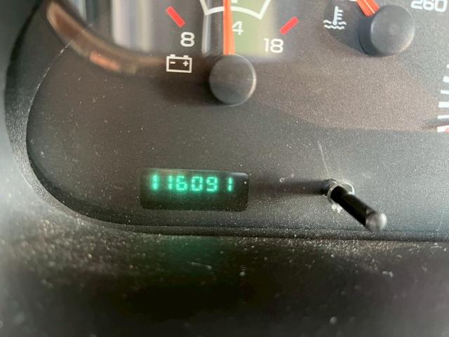 ダッジ・ラム B1500リージェンシー コンバージョン 2003年最終モデル 車高調ローダウン ワンオフサイドマフラー シート張替え D席レカロ ノーマルシート&ハンドル車内 ダッジ専用ワタナベアルミ 防錆コート(21枚目)