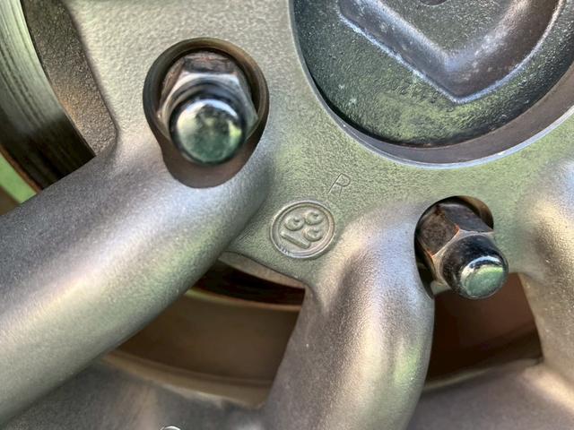 ダッジ・ラム B1500リージェンシー コンバージョン 2003年最終モデル 車高調ローダウン ワンオフサイドマフラー シート張替え D席レカロ ノーマルシート&ハンドル車内 ダッジ専用ワタナベアルミ 防錆コート(28枚目)