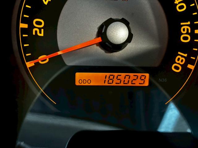 ハイラックスサーフ SSR-Xリミテッド 4WD切替OK ヘッドライト左右新品交換 ナビTV Bカメラ ETC キーレス2個 1オーナー禁煙車 記録簿6枚(27枚目)
