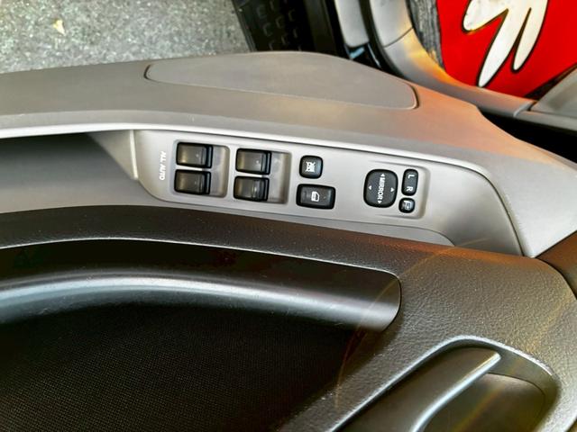 ハイラックスサーフ SSR-Xリミテッド 4WD切替OK ヘッドライト左右新品交換 ナビTV Bカメラ ETC キーレス2個 1オーナー禁煙車 記録簿6枚(40枚目)