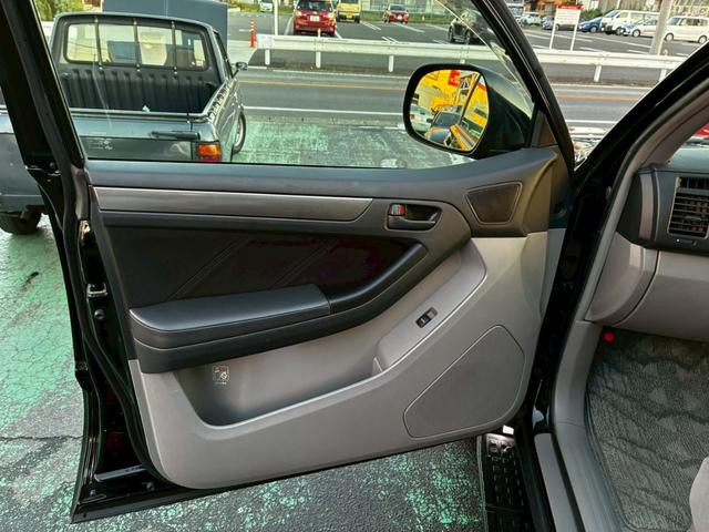 ハイラックスサーフ SSR-Xリミテッド 4WD切替OK ヘッドライト左右新品交換 ナビTV Bカメラ ETC キーレス2個 1オーナー禁煙車 記録簿6枚(45枚目)