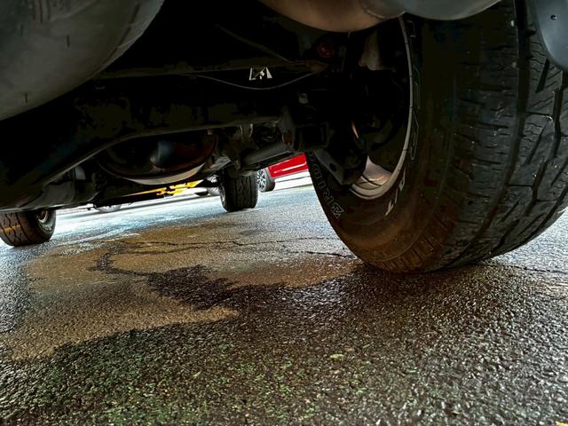 ハイラックスサーフ SSR-Xリミテッド 4WD切替OK ヘッドライト左右新品交換 ナビTV Bカメラ ETC キーレス2個 1オーナー禁煙車 記録簿6枚(58枚目)