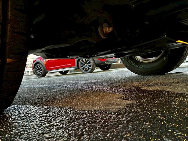 ハイラックスサーフ SSR-Xリミテッド 4WD切替OK ヘッドライト左右新品交換 ナビTV Bカメラ ETC キーレス2個 1オーナー禁煙車 記録簿6枚(63枚目)